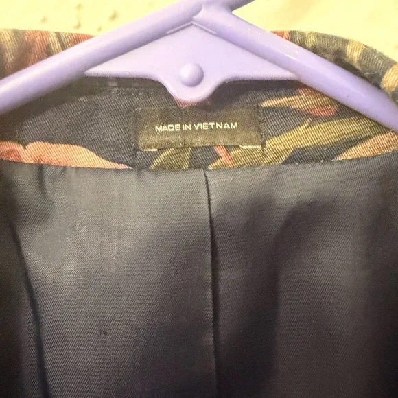 J. Ferrar Slim Fit Blazer - Navy with Red Accent - Picture 3 of 7